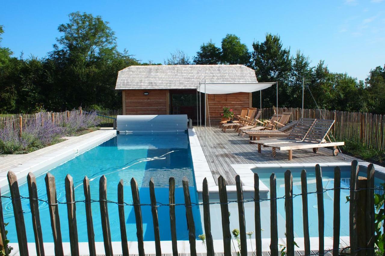 Le Couvent De Neuviale Bed and Breakfast Parisot  Exteriör bild