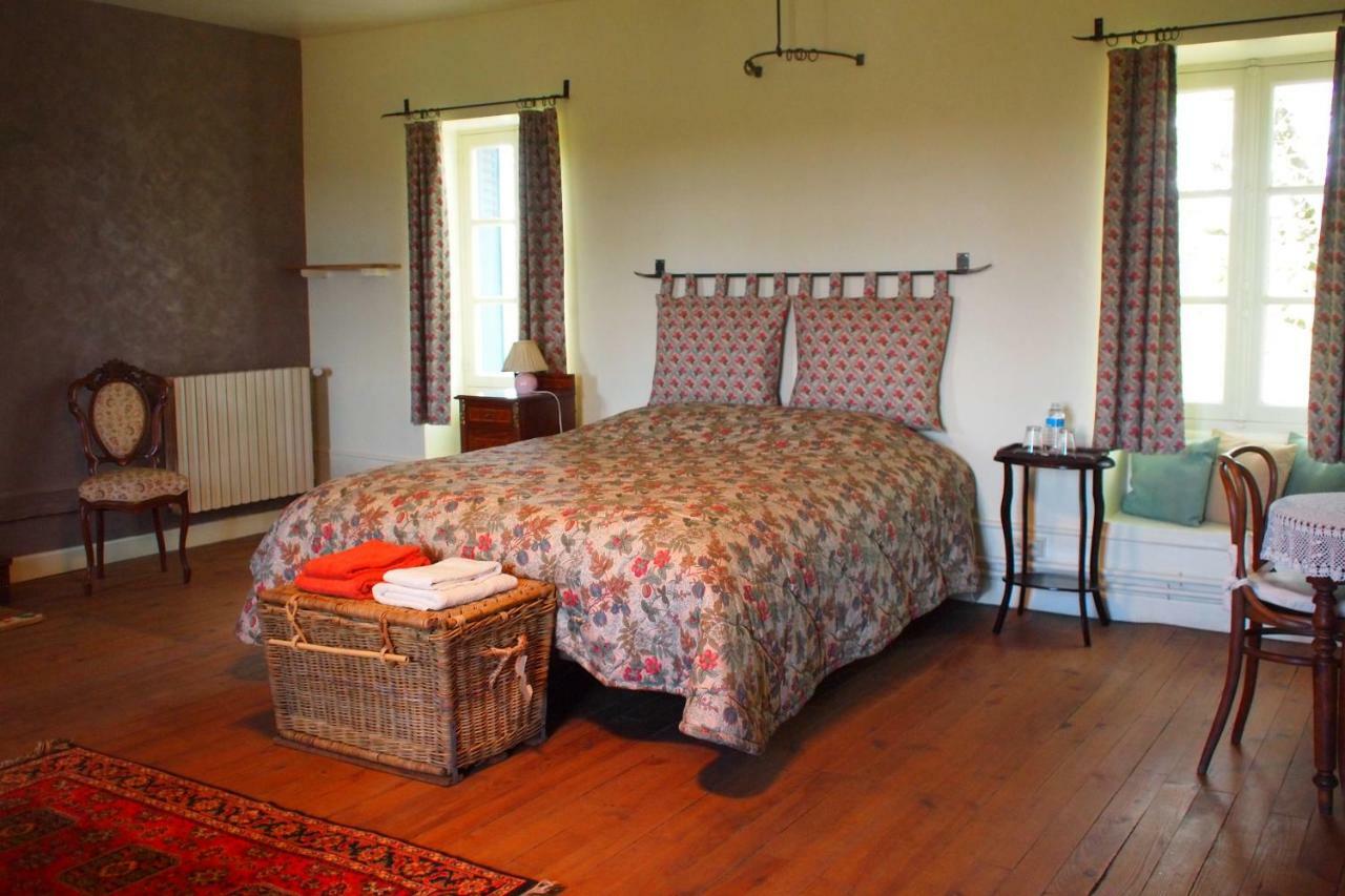 Le Couvent De Neuviale Bed and Breakfast Parisot  Exteriör bild