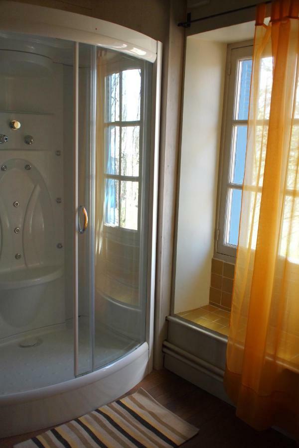 Le Couvent De Neuviale Bed and Breakfast Parisot  Exteriör bild