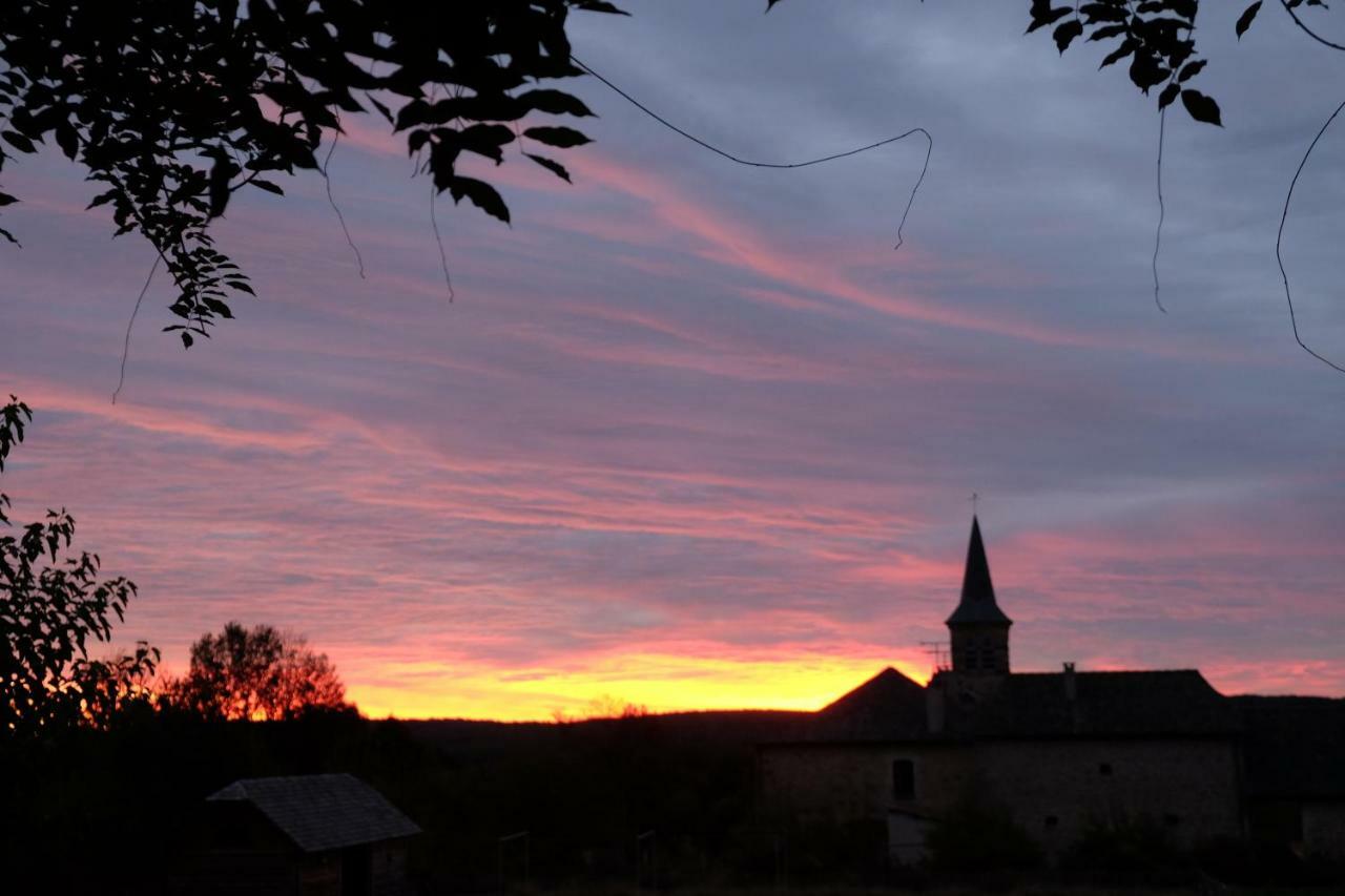 Le Couvent De Neuviale Bed and Breakfast Parisot  Exteriör bild
